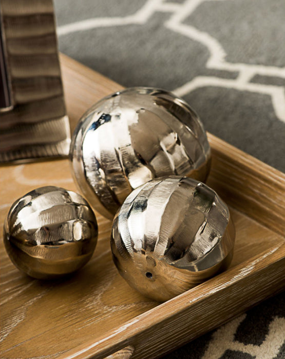 Stylish Silver Metal Decorative Balls: Elevate Your Home Decor